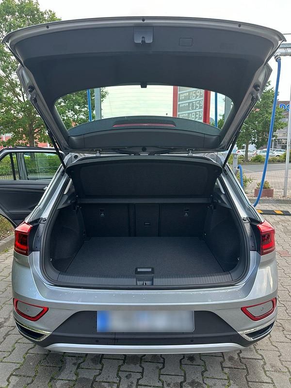 Gebraucht VW T-Roc Style 150 PS (110 kW) 2023 Grau SUV