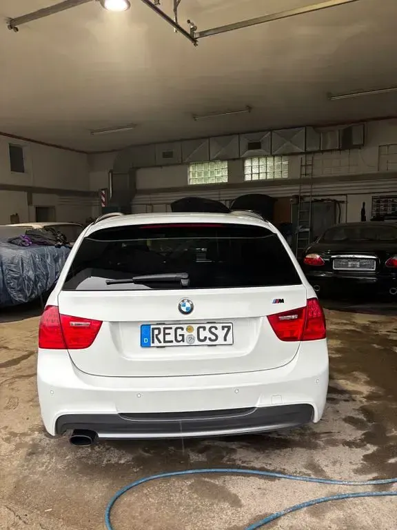 Gebraucht BMW 320 M Sport 184 PS (135 kW) 2012 Weiß Kombi