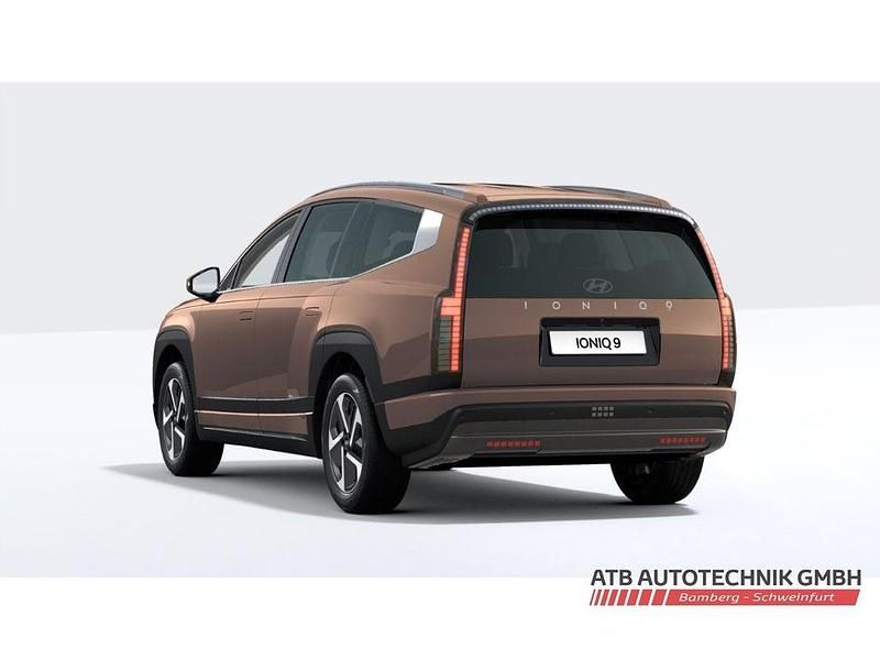 Neu Hyundai Ioniq 9 160 kW (218 PS) 2025 Braun SUV