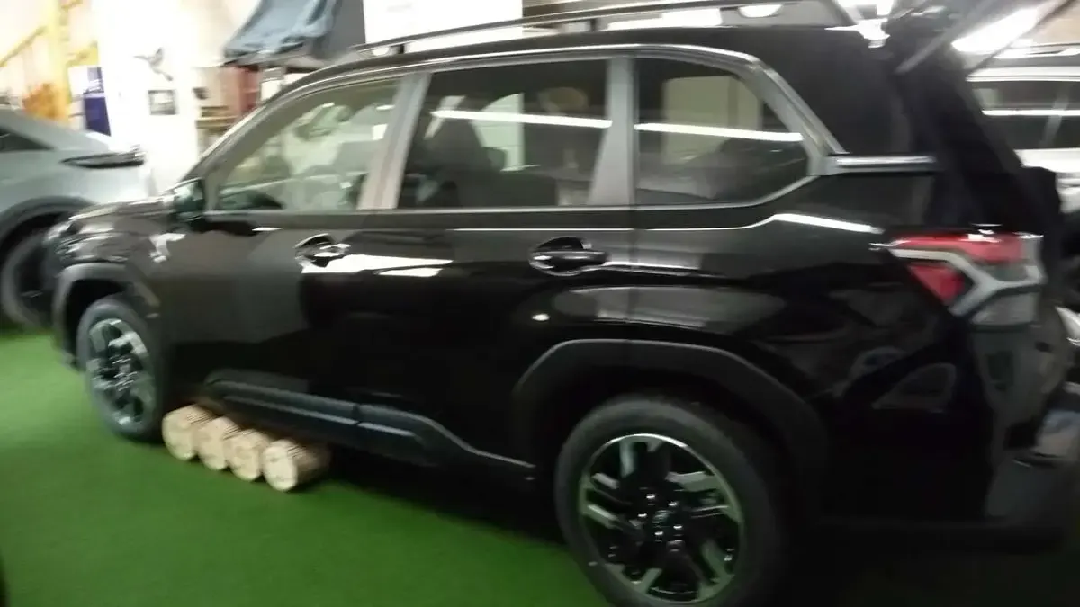 Neu Subaru Forester Exclusive+ 136 PS (100 kW) 2025 Crystal black silica SUV