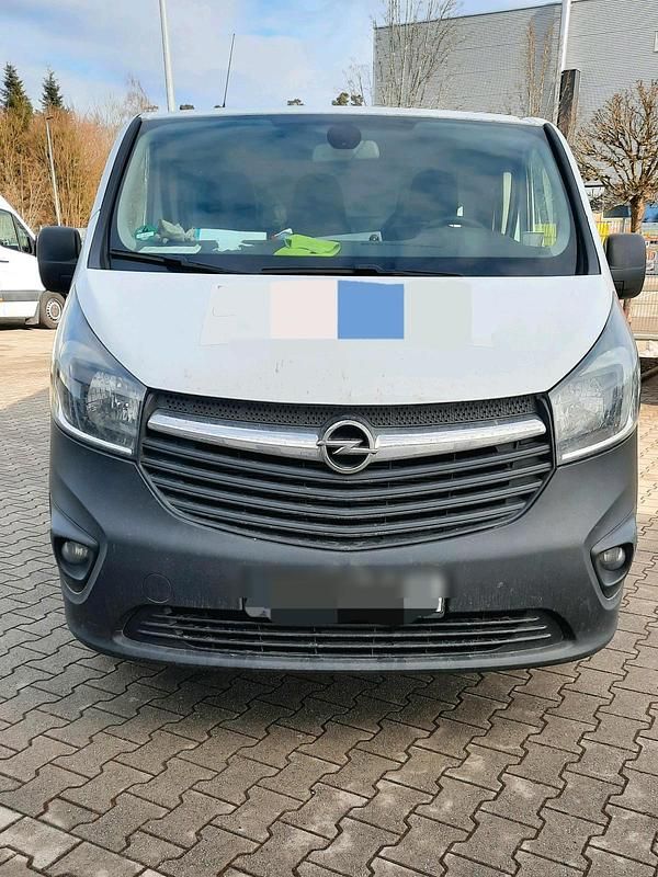 Gebraucht Opel Vivaro 120 PS (88 kW) 2019 Weiß Van / Kleinbus
