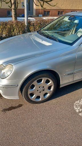 Gebraucht Mercedes C350 Elegance 272 PS (200 kW) 2006 Silber Limousine