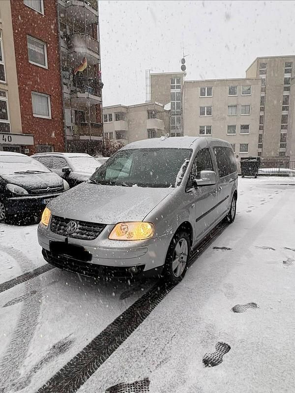 Silber Gebraucht 2009 VW Caddy Maxi Van / Kleinbus | 5.900 € (Guter Preis) - Bild 1/4