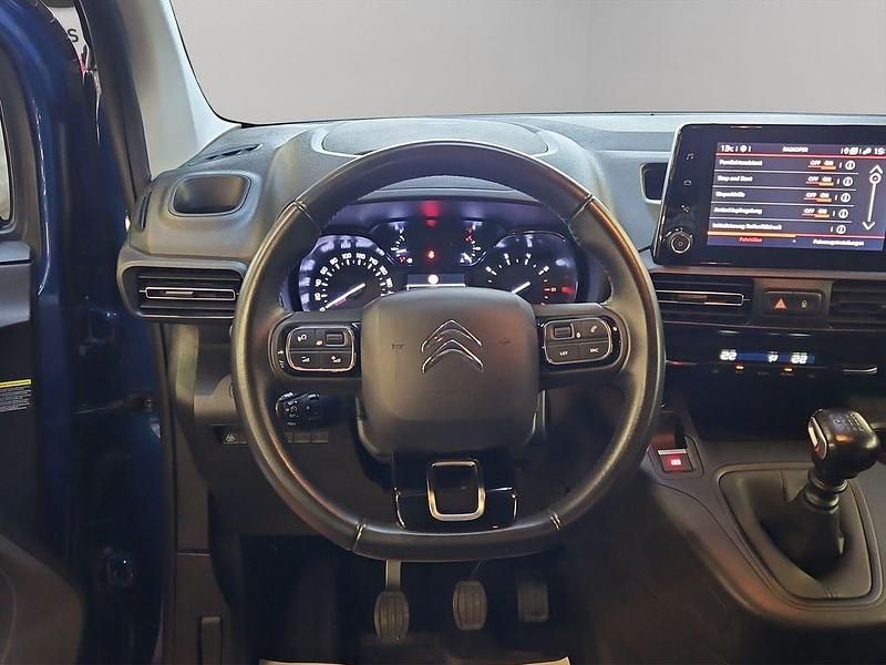 Gebraucht Citroën Berlingo Feel 131 PS (96 kW) 2023 Deep blue Van / Kleinbus