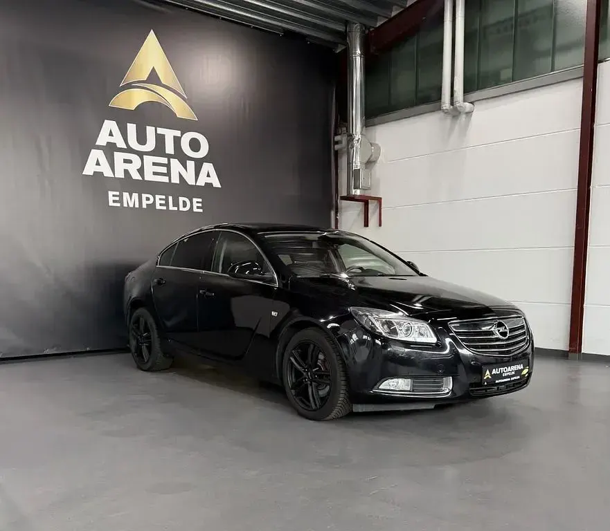 Gebraucht Opel Insignia Sport 220 PS (161 kW) 2010 Schwarz Limousine