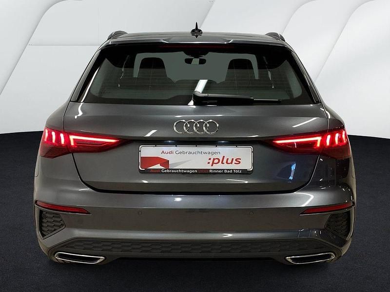 Gebraucht Audi A3 Sport 150 PS (110 kW) 2023 Grau Limousine