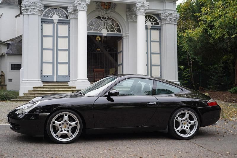 Schwarz Gebraucht 2000 Porsche 911 Carrera Coupé | 28.999 € - Bild 1/4