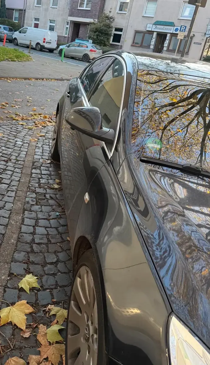 Gebraucht Opel Insignia 160 PS (117 kW) 2008 Schwarz Limousine