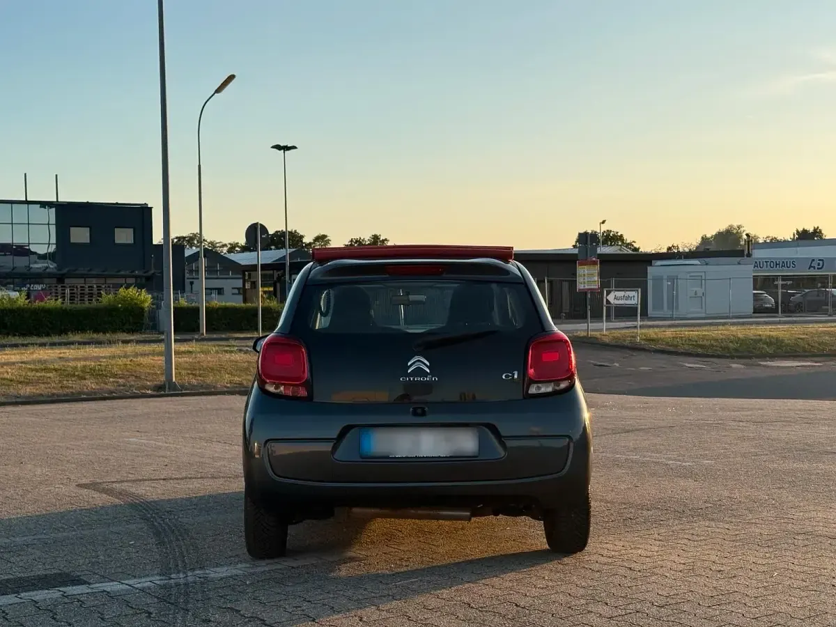 Gebraucht Citroën C1 Feel 82 PS (60 kW) 2017 Grau Kleinwagen
