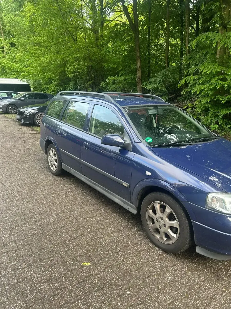 Gebraucht Opel Astra 101 PS (74 kW) 2005 Blau Kombi
