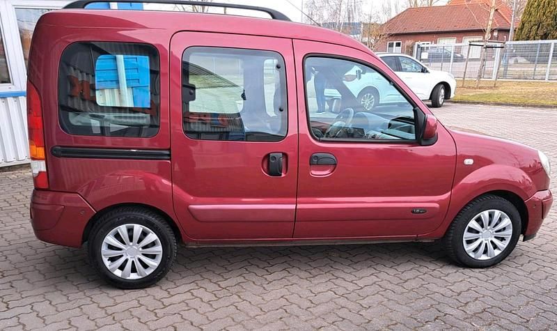 Gebraucht Renault Kangoo 95 PS (69 kW) 2008 Rot Van / Kleinbus