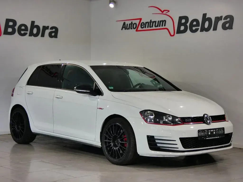Gebraucht VW Golf VII GTI 211 PS (155 kW) 2015 Pure white Limousine