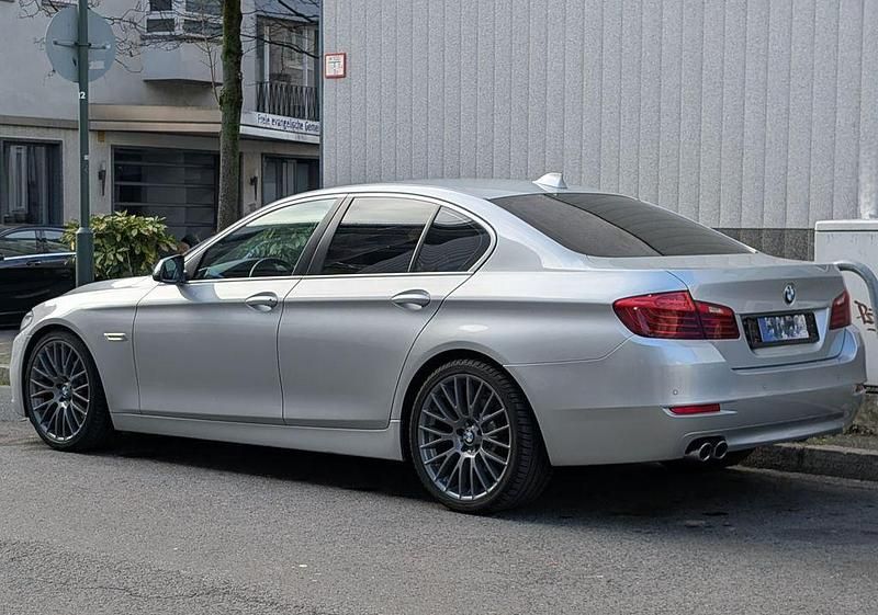 Gebraucht BMW 520 Performance 190 PS (139 kW) 2014 Silber Limousine