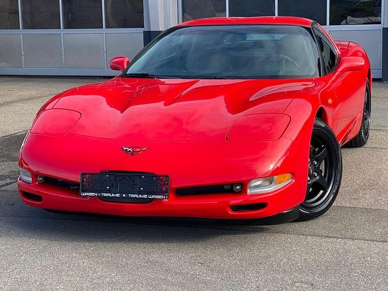 Rot Gebraucht 1998 Corvette C5 Coupé | 34.555 € - Bild 1/4