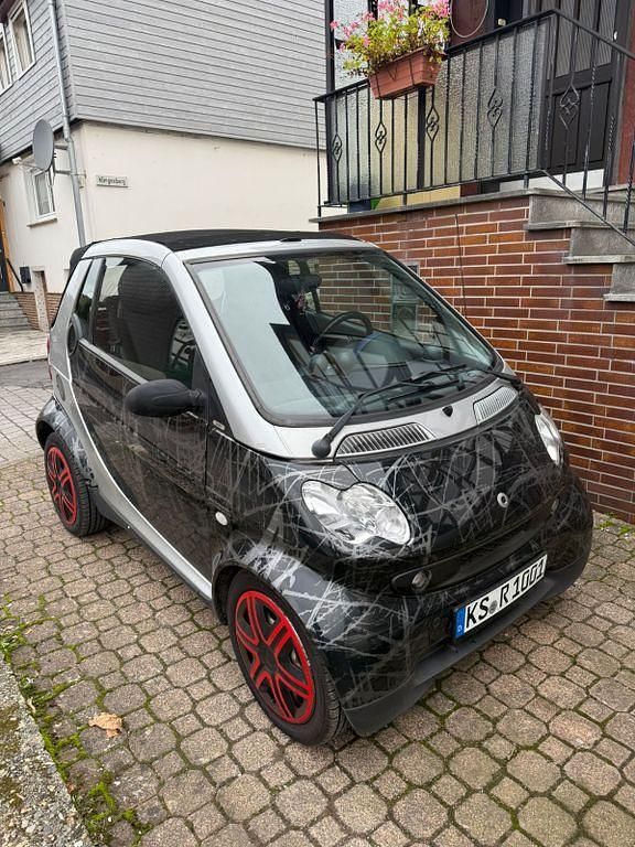 Schwarz Gebraucht 2003 Smart ForTwo Cabrio Cabrio | 2.200 € (Fairer Preis) - Bild 1/4