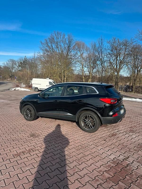Gebraucht Renault Kadjar 120 PS (88 kW) 2015 Schwarz SUV