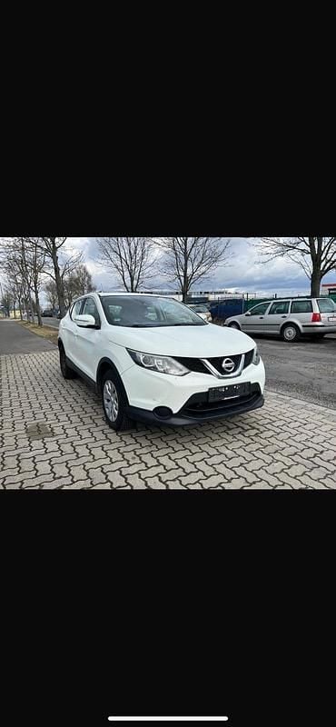 Gebraucht Nissan Qashqai 116 PS (85 kW) 2015 SUV