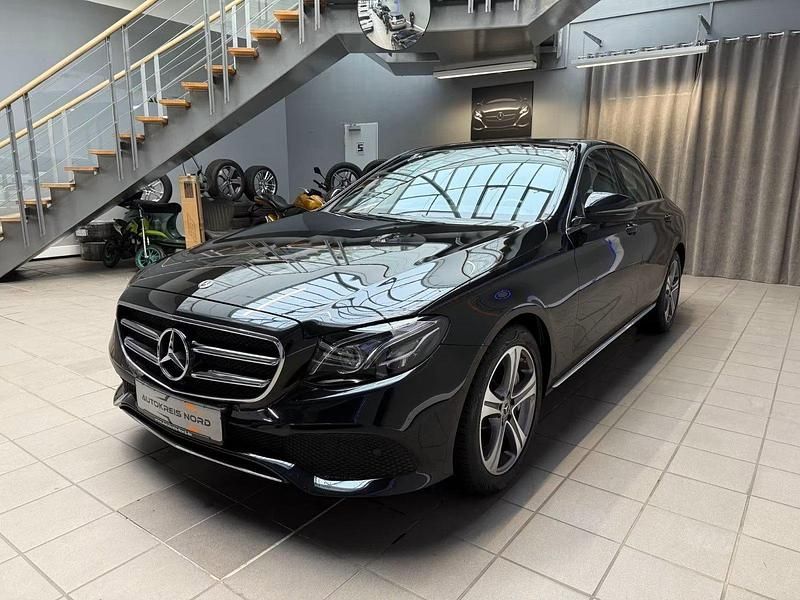 Gebraucht Mercedes E350 Avantgarde 286 PS (210 kW) 2019 Schwarz Limousine