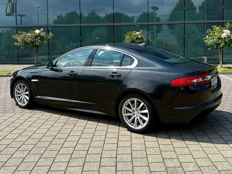 Gebraucht Jaguar XF 163 PS (119 kW) 2013 Grau Limousine