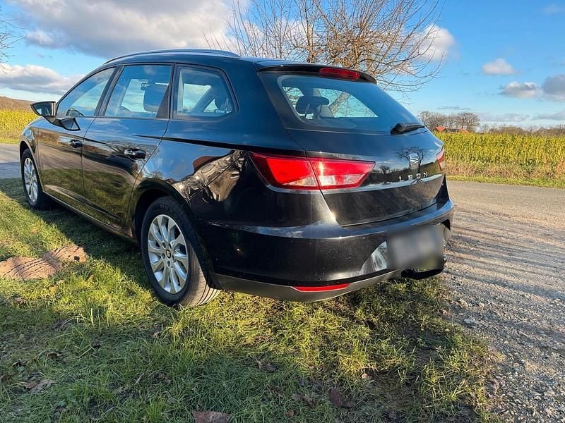 Gebraucht Seat Leon ST 105 PS (77 kW) 2014 Schwarz Kombi