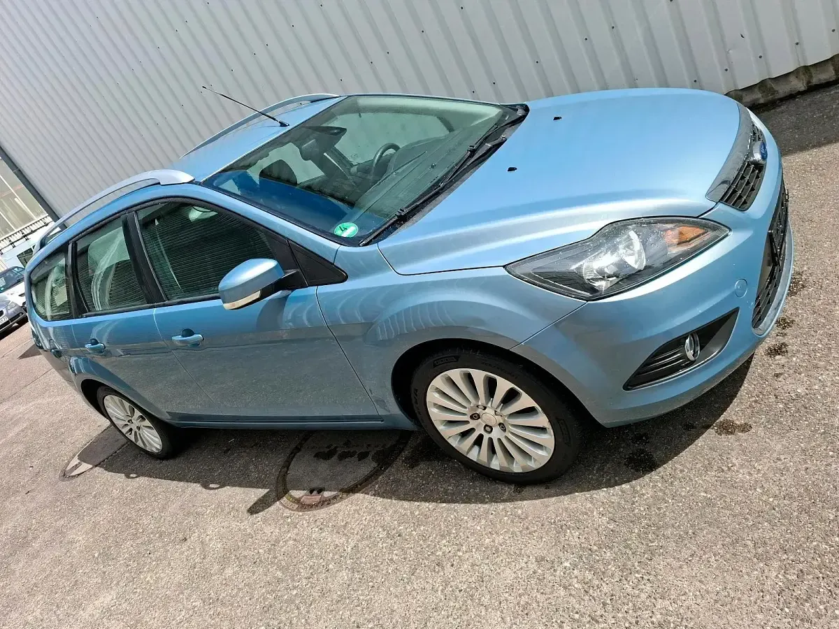 Używany Ford Focus Titanium 115 KM (84 kW) 2009 Kombi