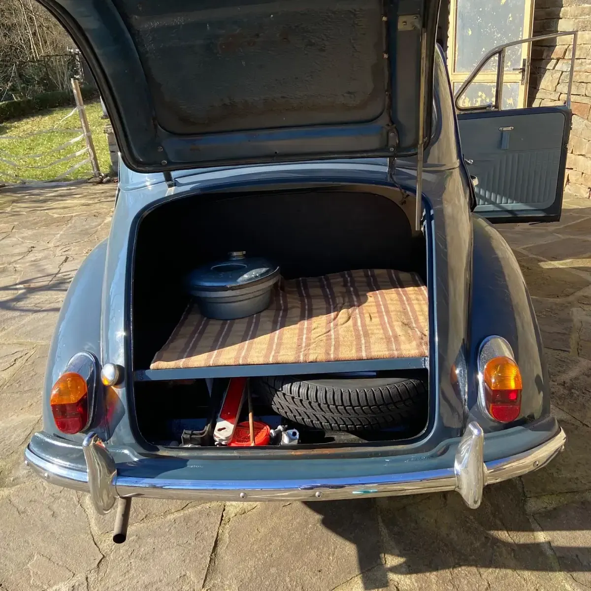 Occasion Morris Minor 45 ch (33 kW) 1967 Bleue Berline