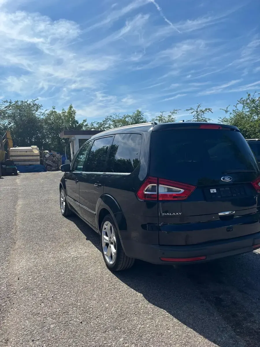 Gebraucht Ford Galaxy Titanium 140 PS (102 kW) 2011 Schwarz Van / Kleinbus