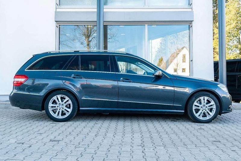 Usata Mercedes E350 231 CV (169 kW) 2010 Grigio Station wagon