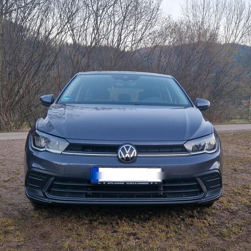 Grau Gebraucht 2023 VW Polo Life Kleinwagen | 16.750 € (Superpreis) - Bild 1/4
