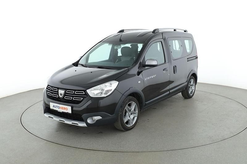 Schwarz Gebraucht 2019 Dacia Dokker Stepway Van | 14.400 € (Fairer Preis) - Bild 1/3