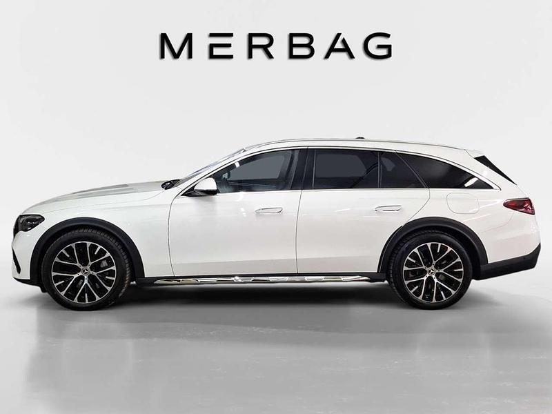 Gebraucht Mercedes E300 197 PS (144 kW) 2024 Unilack polarweiß Limousine