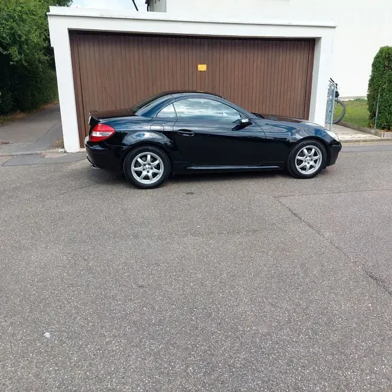 Gebraucht Mercedes SLK200 163 PS (119 kW) 2006 Schwarz Cabrio