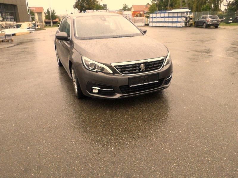 Grau Gebraucht 2017 Peugeot 308 Allure Limousine | 6.850 € (Fairer Preis) - Bild 1/4