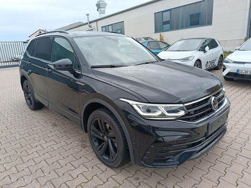 Schwarz Gebraucht 2024 VW Tiguan Allspace Style SUV | 34.499 € (Fairer Preis) - Bild 1/4