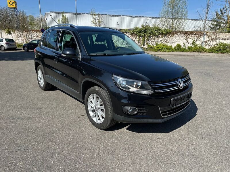 Schwarz Gebraucht 2012 VW Tiguan Sportline SUV | 9.299 € (Fairer Preis) - Bild 1/4