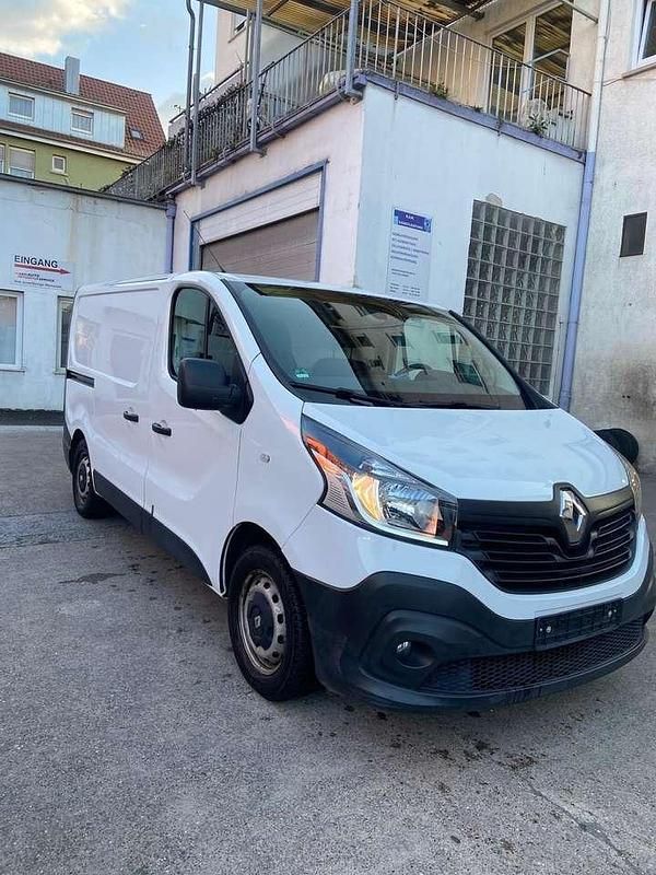 Gebraucht Renault Trafic Komfort 120 PS (88 kW) 2016 Gletscherweiss Van / Kleinbus