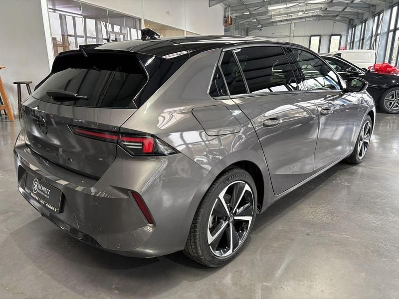 Gebraucht Opel Astra 131 PS (96 kW) 2024 Grau Limousine