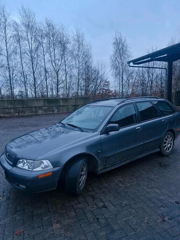 Gebraucht Volvo V40 100 PS (73 kW) 2003 Kombi
