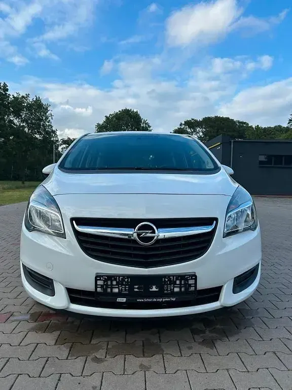 Gebraucht Opel Meriva 110 PS (80 kW) 2016 Weiß Van / Kleinbus