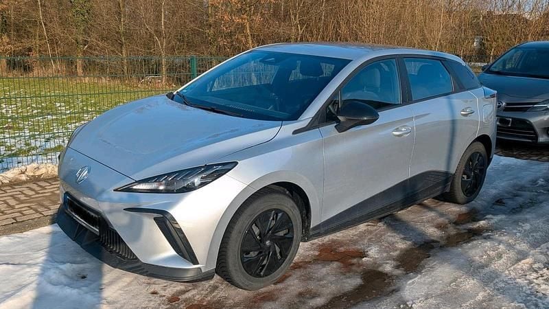 Gebraucht MG MG4 EV 125 kW (170 PS) 2023 Silber Kleinwagen