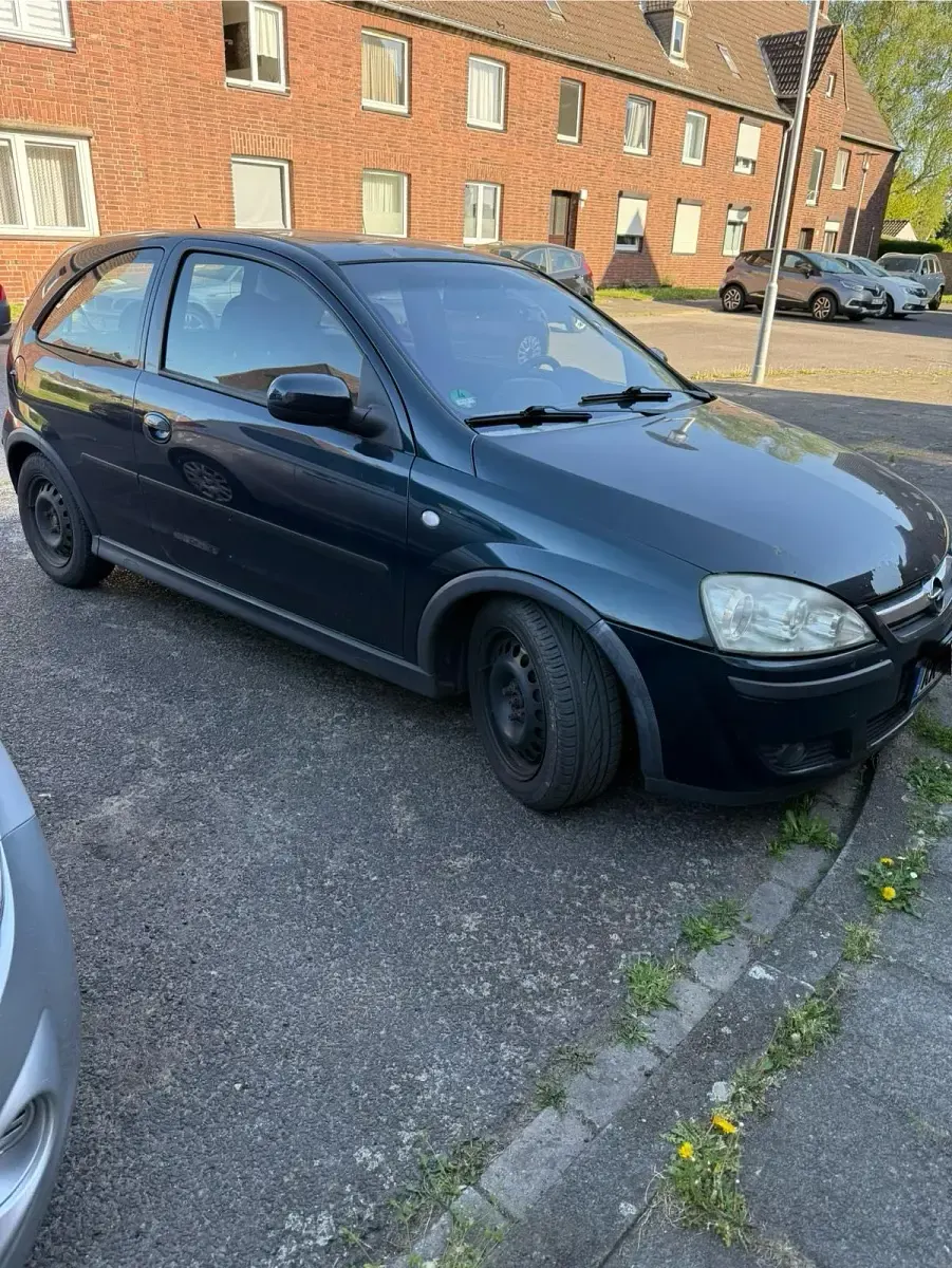 Second-hand Opel Corsa 70 CP (51 kW) 2004 Verde Hatchback
