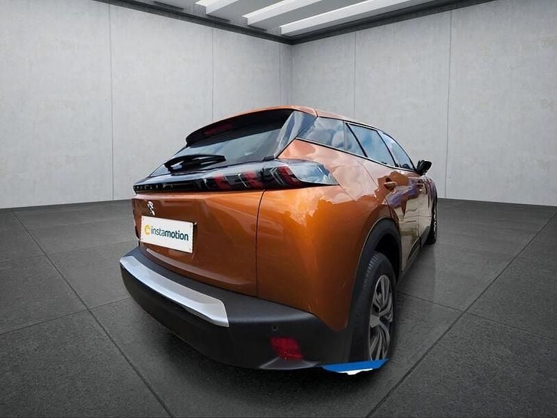 Gebraucht Peugeot 2008 Active 101 PS (74 kW) 2023 Orange SUV