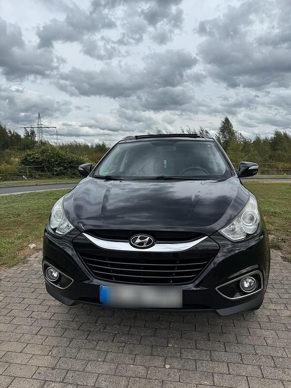 Gebraucht Hyundai ix35 163 PS (119 kW) 2012 Schwarz SUV