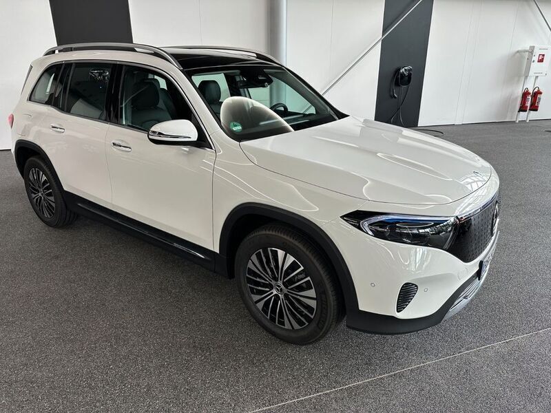 Weiß Gebraucht 2024 Mercedes EQB250+ SUV | 45.290 € (Superpreis) - Bild 1/4
