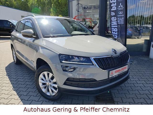 Grau Gebraucht 2020 Skoda Karoq Ambition SUV | 18.350 € (Guter Preis) - Bild 1/4
