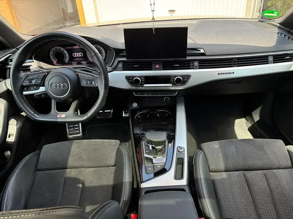 Gebraucht Audi A4 Black Edition 204 PS (150 kW) 2020 Schwarz Kombi