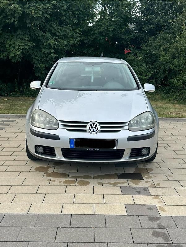 Silber Gebraucht 2004 VW Golf V Limousine | 1.900 € (Fairer Preis) - Bild 1/4