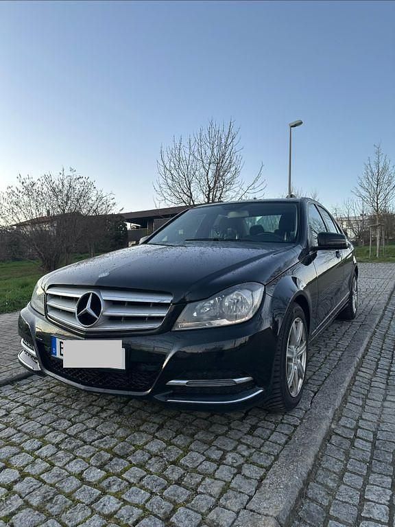 Gebraucht Mercedes 220 170 PS (125 kW) 2013 Schwarz Limousine