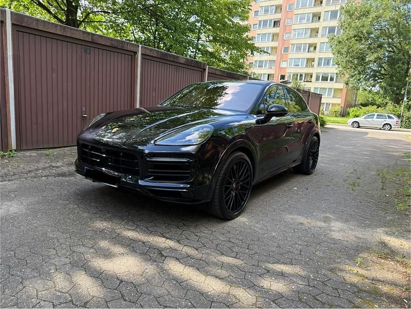 Schwarz Gebraucht 2020 Porsche Cayenne Turbo S SUV | 75.500 € - Bild 1/4