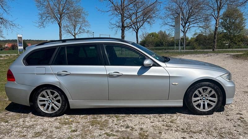 Gebraucht BMW 318 129 PS (94 kW) 2007 Silber Kombi